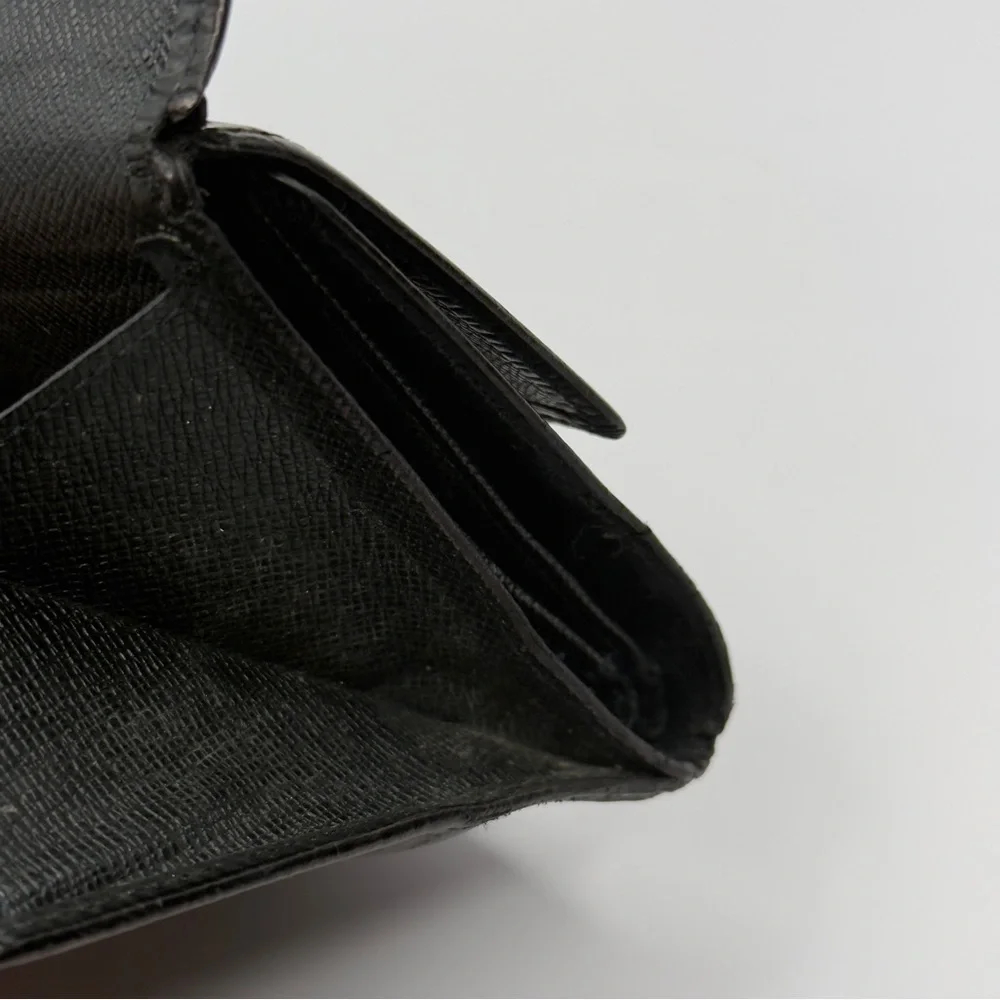 Louis Vuitton Black Epi Leather Elise Compact Tri-Fold Wallet | Unisex | Used |